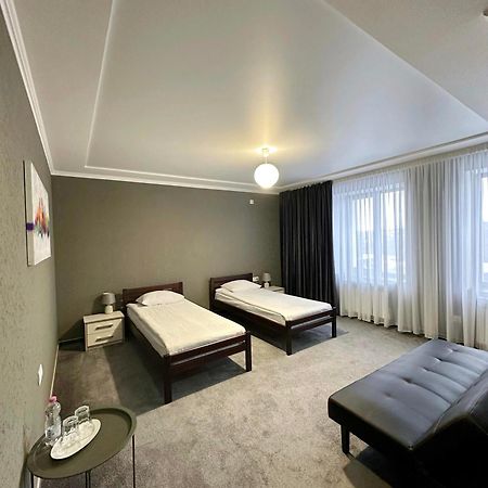 Garden Hall Ternopil Ngoại thất bức ảnh