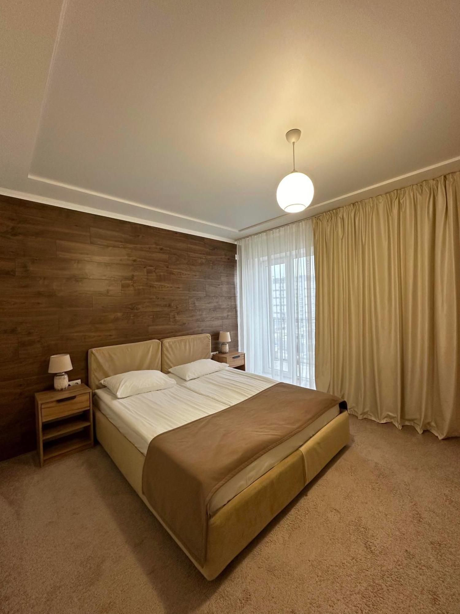 Garden Hall Ternopil Ngoại thất bức ảnh