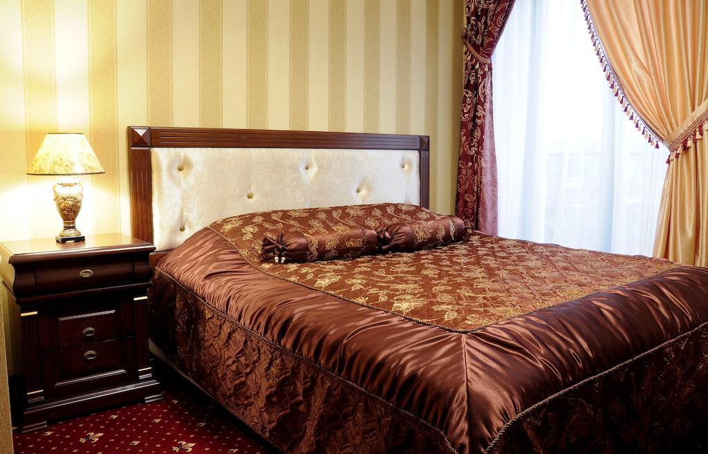 Garden Hall Ternopil Ngoại thất bức ảnh