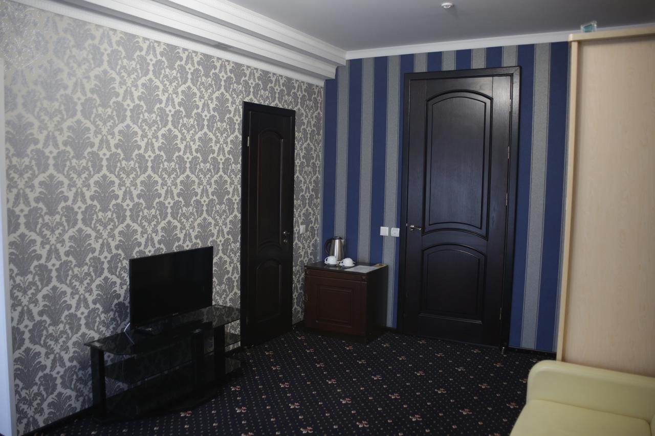 Garden Hall Ternopil Ngoại thất bức ảnh