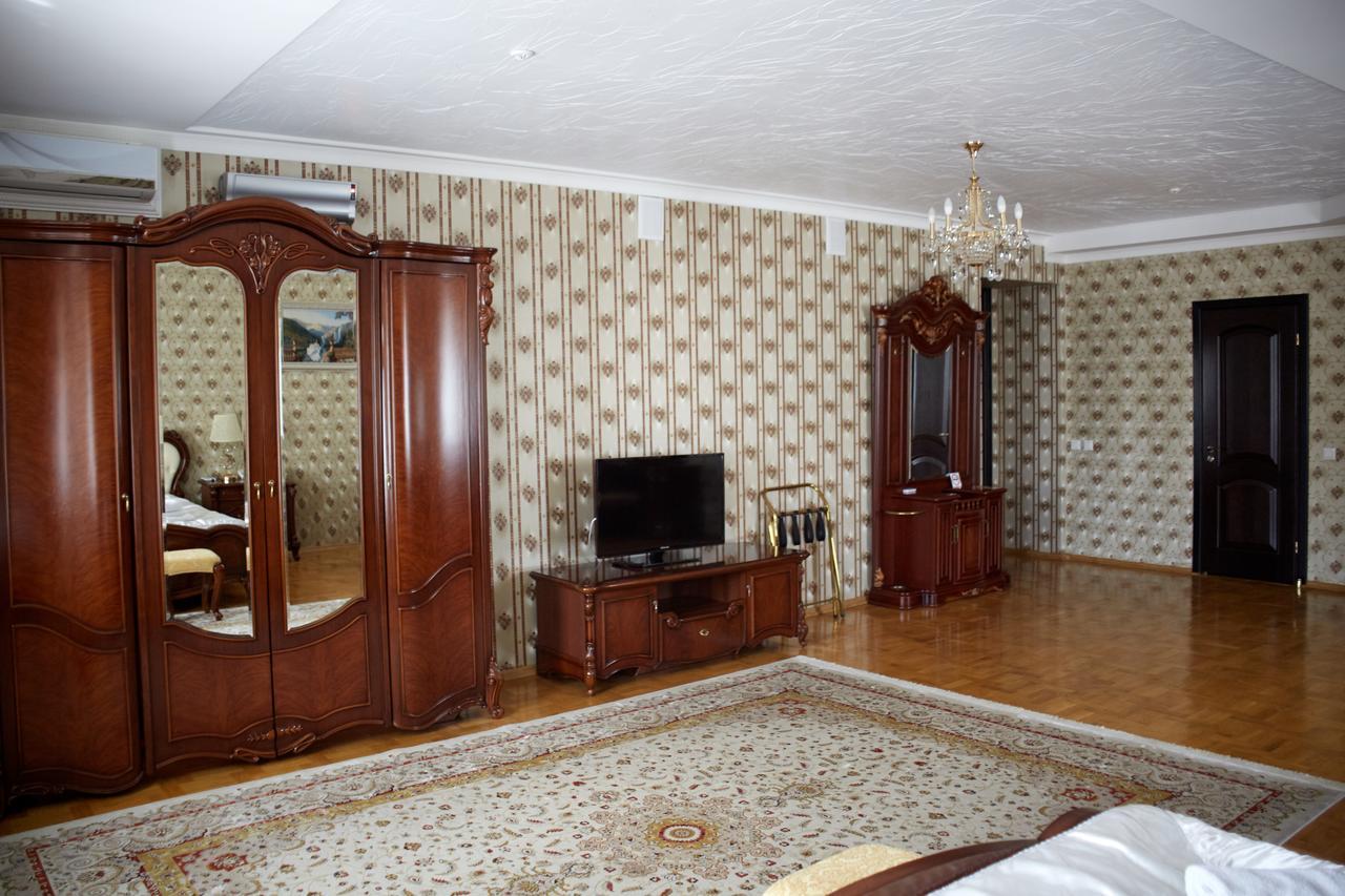 Garden Hall Ternopil Ngoại thất bức ảnh